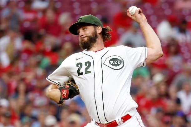 Wade Miley of the Cincinnati Reds pitches during the game against the Pittsburgh Pirates at Great American Ball Park on August 6, 2021 in Cincinnati,...