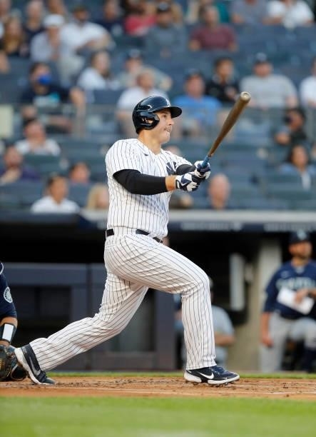Anthony Rizzo of the New York Yankees in action against the Seattle Mariners at Yankee Stadium on August 05, 2021 in New York City. The Yankees...