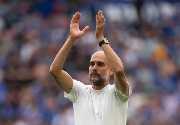 Manchester City Manager Pep Guardiola applauds the fans after losing the The FA Community Shield between Manchester City and Leicester City at...