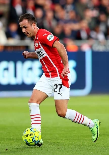 Mario Götze of PSV Eindhoven controls the ball during the UEFA Champions League third qualifying round second leg between FC Midtjylland and PSV...
