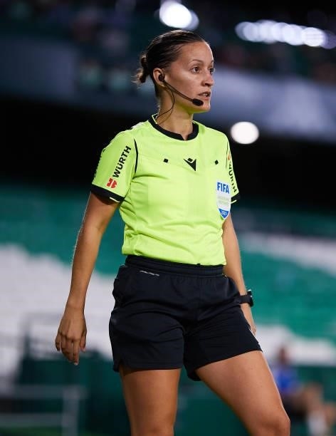Referee Guadalupe Porras Ayuso looks on during a friendly match between Real Betis and AS Roma at Estadio Benito Villamarin on August 07, 2021 in...