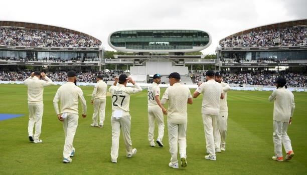 England take to the field ahead of day one of the Second LV= Insurance Test Match between England and India at Lord's Cricket Ground on August 12,...