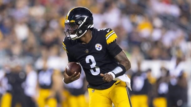 Dwayne Haskins of the Pittsburgh Steelers runs the ball against the Philadelphia Eagles during the preseason game at Lincoln Financial Field on...