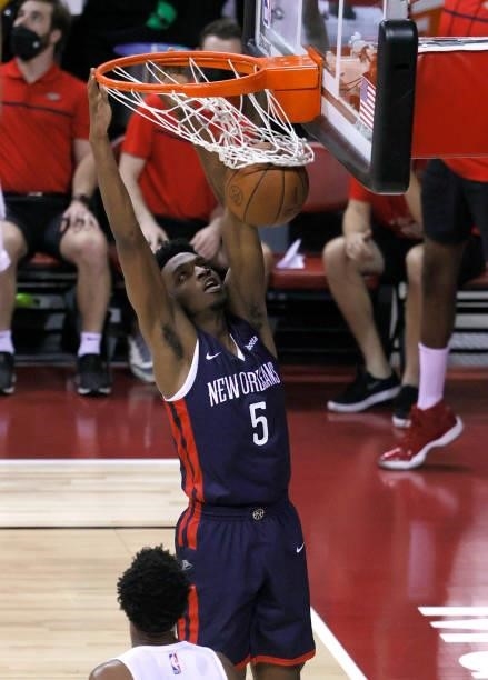 Herbert Jones of the New Orleans Pelicans dunks against the Cleveland Cavaliers during the 2021 NBA Summer League at the Thomas & Mack Center on...