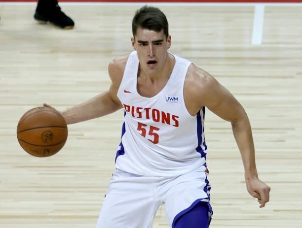 Luka Garza of the Detroit Pistons looks to pass against the New York Knicks during the 2021 NBA Summer League at the Thomas & Mack Center on August...