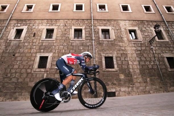 Kenny Elissonde of France and Team Trek - Segafredo competes during the 76th Tour of Spain 2021, Stage 1 a 7,1km individual time trial from Burgos -...