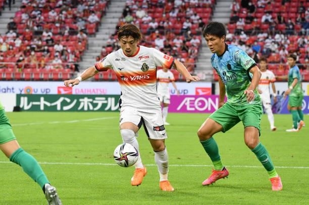Hiroyuki ABE of Nagoya Grampus in action during the J.League Meiji Yasuda J1 match between Nagoya Grampus and Shonan Bellmare at the Toyota Stadium...