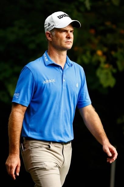 Kevin Streelman of the United States walks off the second tee during the final round of the Wyndham Championship at Sedgefield Country Club on August...