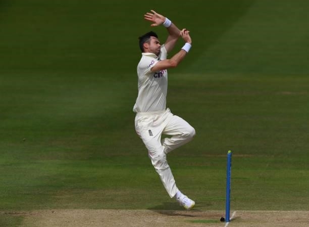 England bowler James Anderson in action during day four of the Second Test Match between England and India at Lord's Cricket Ground on August 15,...