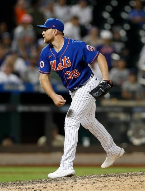 Brandon Drury of the New York Mets pitches in the ninth inning against the Los Angeles Dodgers at Citi Field on August 15, 2021 in New York City.