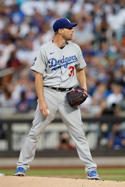 Max Scherzer of the Los Angeles Dodgers pitches during the first inning against the New York Mets at Citi Field on August 15, 2021 in New York City....