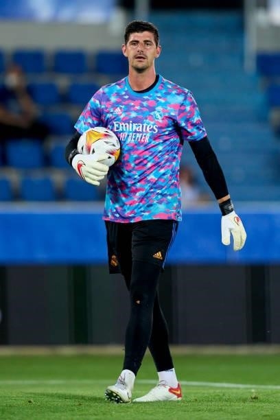 Thibaut Courtois of Real Madrid CF looks on prior the game during the La Liga Santader match between Deportivo Alaves and Real Madrid CF at Stadium...