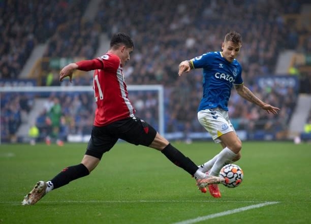 Lucas Digne of Everton and Valentino Livramento of Southampton in action during the Premier League match between Everton and Southampton at Goodison...
