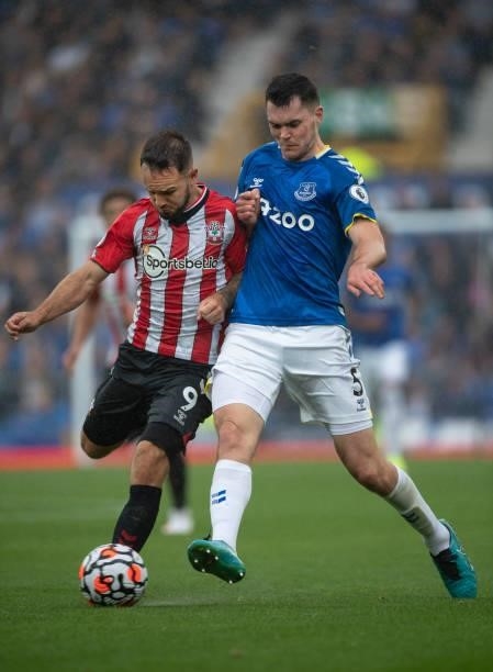 Michael Keane of Everton and Adam Armstrong of Southaqmpton in action during the Premier League match between Everton and Southampton at Goodison...
