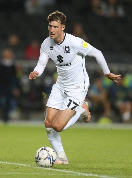 Ethan Robson of Milton Keynes Dons in action during the Sky Bet League One match between Milton Keynes Dons and Charlton Athletic at Stadium mk on...