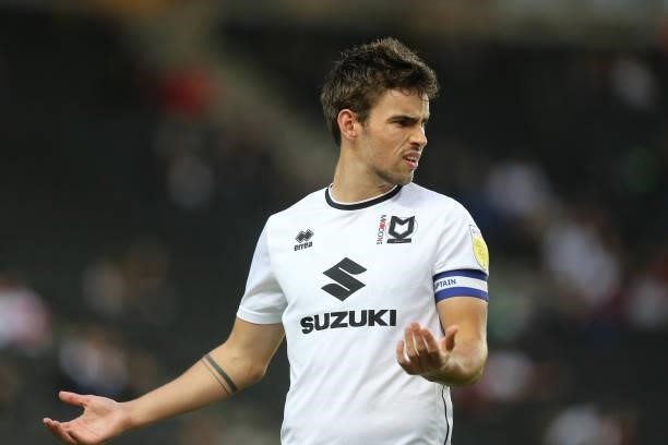 Matt O'Riley of Milton Keynes Dons in action during the Sky Bet League One match between Milton Keynes Dons and Charlton Athletic at Stadium mk on...