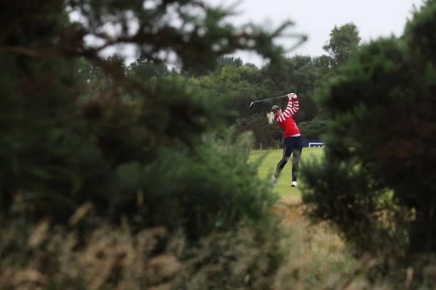 Charley Hull of England tees off on the ninth hole during Day One of the AIG Women's Open at Carnoustie Golf Links on August 19, 2021 in Carnoustie,...