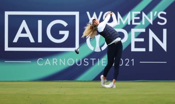 Annabell Fuller of England tees off on the first hole during Day One of the AIG Women's Open at Carnoustie Golf Links on August 19, 2021 in...