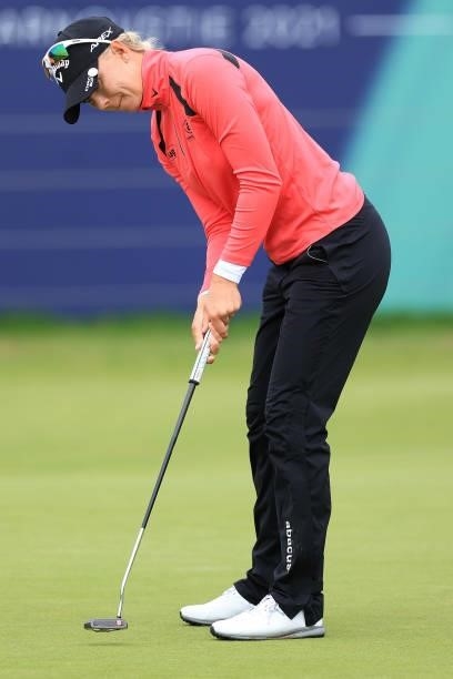 Madelene Sagstrom of Sweden putts on the eighteenth hole during Day One of the AIG Women's Open at Carnoustie Golf Links on August 19, 2021 in...