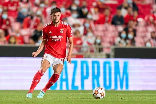 Roman Yaremchuk of SL Benfica in action during the UEFA Champions League Play-Offs Leg One match between SL Benfica and PSV Eindhoven at Estadio da...