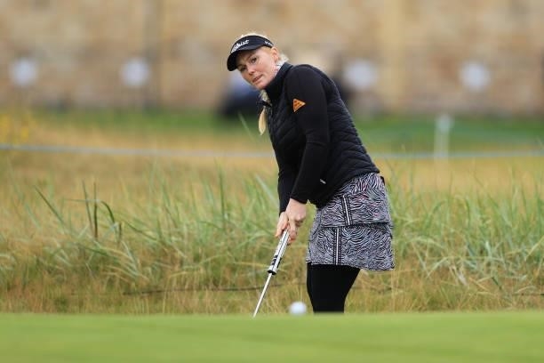 Kylie Henry of Scotland putts on the sixteenth hole during Day One of the AIG Women's Open at Carnoustie Golf Links on August 19, 2021 in Carnoustie,...
