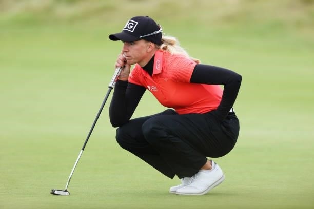 Sophia Popov of Germany lines up a putt on the fifteenth green during Day One of the AIG Women's Open at Carnoustie Golf Links on August 19, 2021 in...