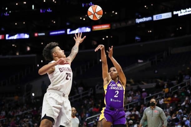 Te'a Cooper of the Los Angeles Sparks shoots against Candice Dupree of the Atlanta Dream in the second half at Staples Center on August 19, 2021 in...
