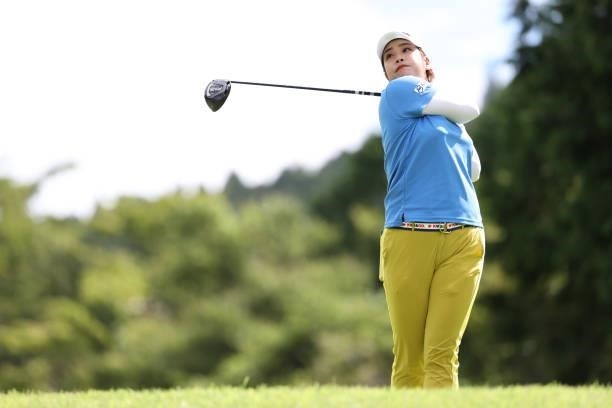 Mayu Hamada of Japan hits her tee shot on the 2nd hole during the first round of the CAT Ladies at Daihakone Country Club on August 20, 2021 in...