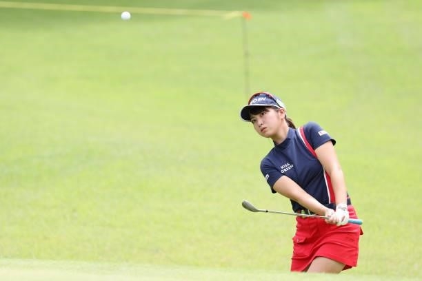 Hikari Tanabe of Japan chips onto the 6th green during the first round of the CAT Ladies at Daihakone Country Club on August 20, 2021 in Hakone,...