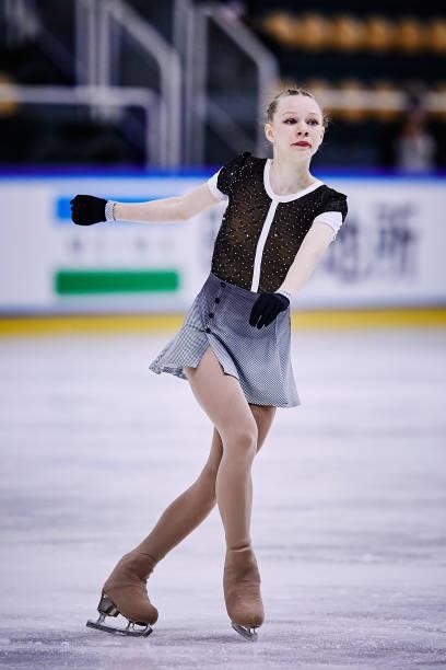 Lindsay Thorngren of the United States competes in the Junior Women's Free Skating Dance during the ISU Junior Grand Prix of Figure Skating at...