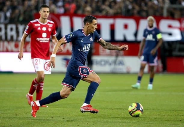 Angel Di Maria of PSG during the Ligue 1 match between Stade Brestois 29 and Paris Saint-Germain at Stade Francis Le Ble on August 20, 2021 in Brest,...