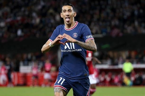 Angel Di Maria of PSG celebrates his goal during the Ligue 1 match between Stade Brestois 29 and Paris Saint-Germain at Stade Francis Le Ble on...