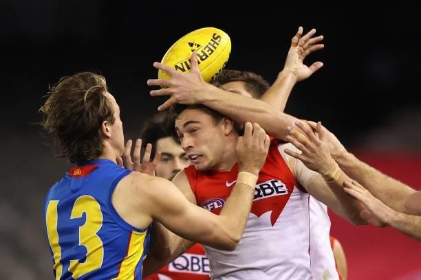 Will Hayward of the Swans attempts to gather the ball during the round 23 AFL match between Sydney Swans and Gold Coast Suns at Marvel Stadium on...