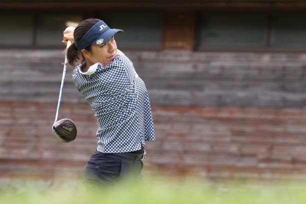 Eri Okayama of Japan hits her tee shot on the 1st hole during the second round of the CAT Ladies at Daihakone Country Club on August 21, 2021 in...