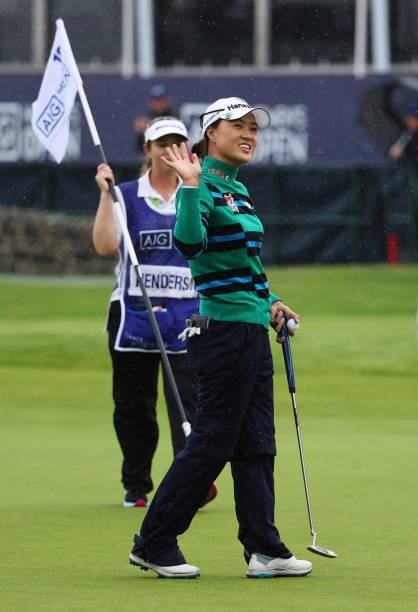 Minjee Lee of Australia waves to the crowd on the eighteenth green during Day Three of the AIG Women's Open at Carnoustie Golf Links on August 21,...