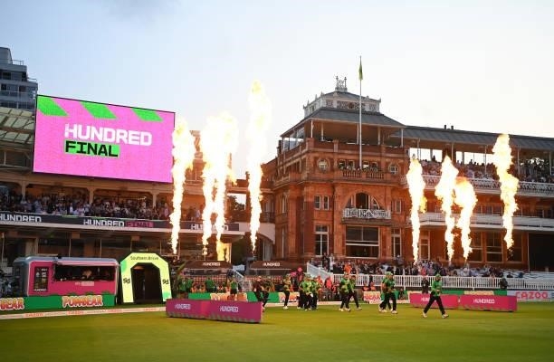 The Southern Brave Men take the field during The Hundred Final match between Birmingham Phoenix Men and Southern Brave Men at Lord's Cricket Ground...