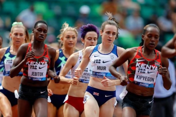 Laura Muir of Great Britain competes in the 1500m race during the Wanda Diamond League Prefontaine Classic at Hayward Field on August 21, 2021 in...