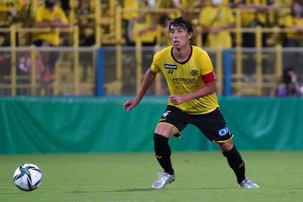 Taiyo Koga of Kashiwa Reysol in action during the J.League Meiji Yasuda J1 match between Kashiwa Reysol and Sagan Tosu at Sankyo Frontier Kashiwa...