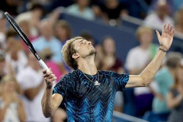Alexander Zverev of Germany celebrates his win over Stefanos Tsitsipas of Greece during the semifinals of the Western & Southern Open at Lindner...
