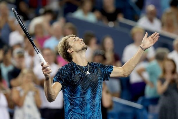 Alexander Zverev of Germany celebrates his win over Stefanos Tsitsipas of Greece during the semifinals of the Western & Southern Open at Lindner...