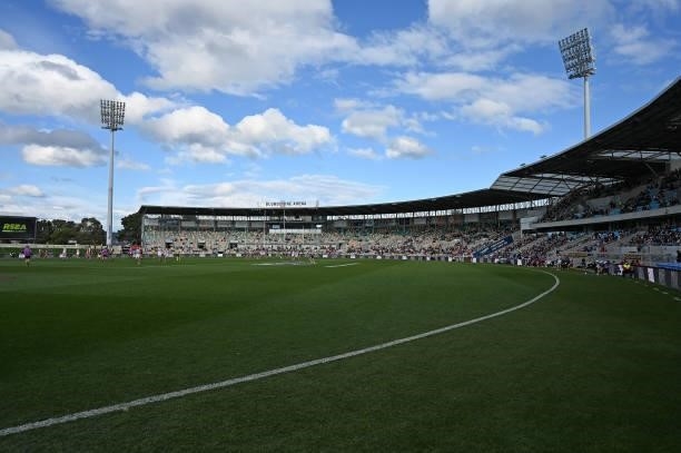General View during the round 23 AFL match between St Kilda Saints and Fremantle Dockers at Blundstone Arena on August 22, 2021 in Hobart, Australia.