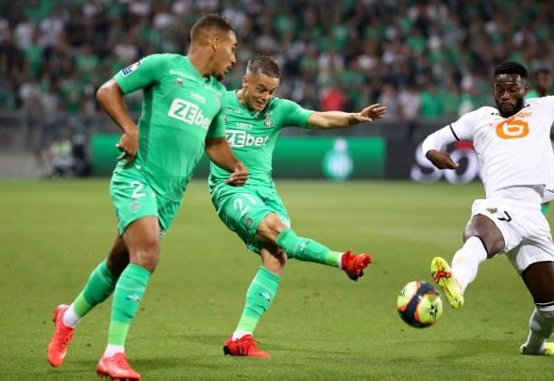 Romain Hamouma of Saint-Etienne during the Ligue 1 match between AS Saint Etienne and Lille OSC at Stade Geoffroy-Guichard on August 21, 2021 in...