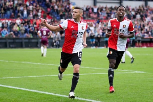 Bryan Linssen of Feyenoord celebrate second Feyenoord goal of the afternoon during the Dutch Eredivisie match between Feyenoord and Go Ahead Eagles...