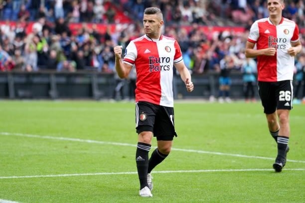 Bryan Linssen of Feyenoord celebrate first Feyenoord goal of the afternoon during the Dutch Eredivisie match between Feyenoord and Go Ahead Eagles at...