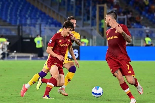 Roma player ACF Fiorentina Eldor Shomurodov in action during the Serie A match between AS Roma and ACF Fiorentina at Stadio Olimpico on August 22,...