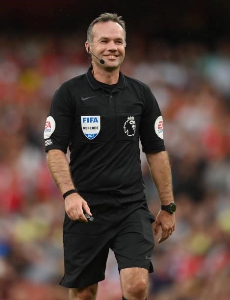 Referee Paul Tierney in action during the Premier League match between Arsenal and Chelsea at Emirates Stadium on August 22, 2021 in London, England.
