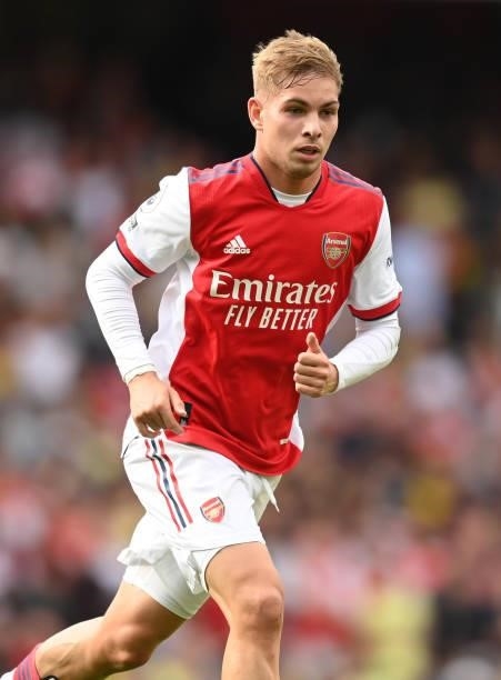 Emile Smith Rowe of Arsenal in action during the Premier League match between Arsenal and Chelsea at Emirates Stadium on August 22, 2021 in London,...