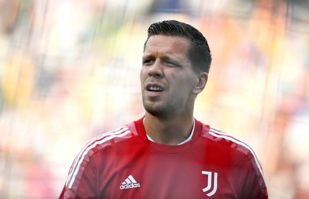 Wojciech Szczesny of Juventu of Juventus looks on during the Serie A match between Udinese Calcio v Juventus at Dacia Arena on August 22, 2021 in...