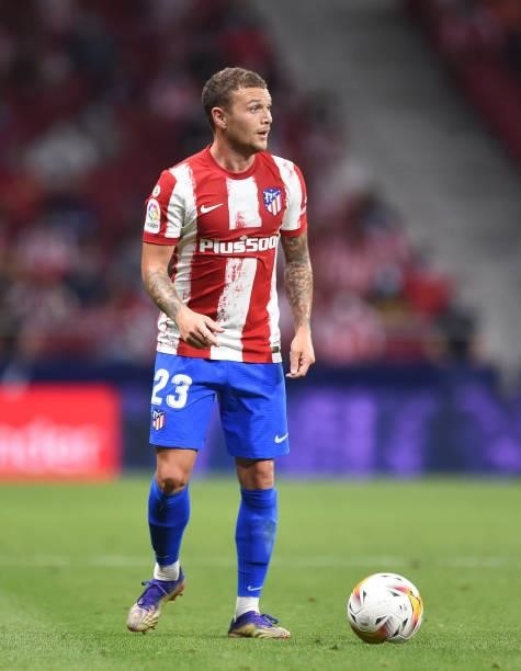 Kieran Trippier of Atletico de Madrid looks to pass the ball during the La Liga Santader match between Club Atletico de Madrid and Elche CF at...