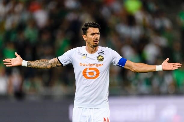 Jose Fonte of Lille gestures during the Ligue 1 Uber Eats match between Saint Etienne and Lille at Stade Geoffroy-Guichard on August 21, 2021 in...